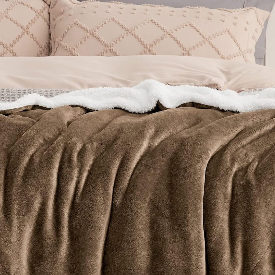 Sherpa Fleece Blanket - Double (220 x 230 cm) - Brown